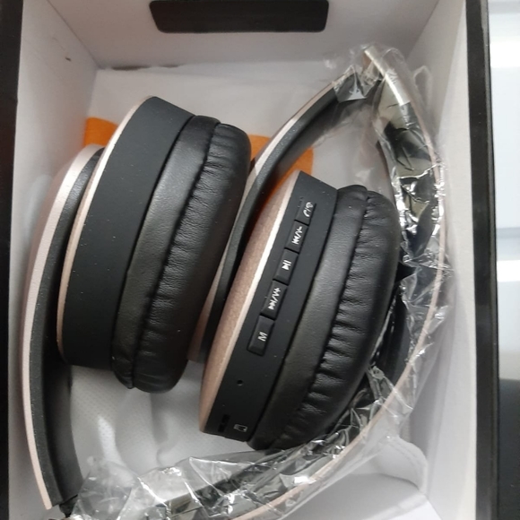 Wireless Bluetooth headphones KD 15 & KD 59 - Picture 11 of 13
